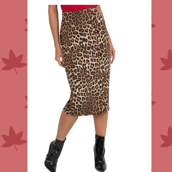 Windsor Dresses & Skirts - Windsor cheetah print pencil skirt